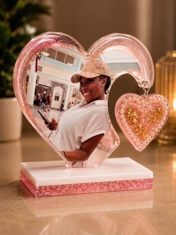 dd Custom Resin Heart Photo Frame – Personalized Handmade Resin Art Gift